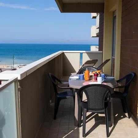 Nadi Con Vista Mare A By Yohome Pesaro